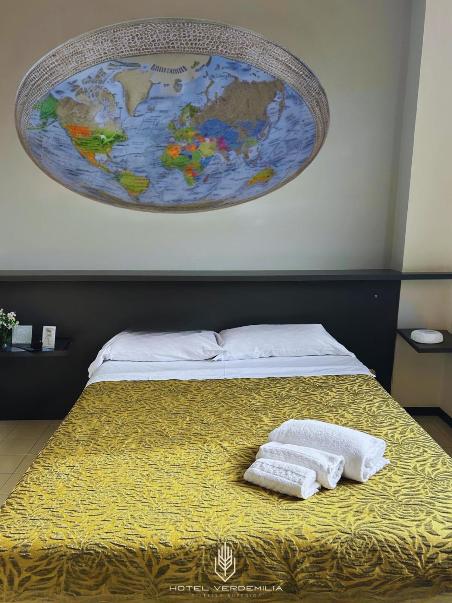 Verdemilia Hotel Анцола дел'Емилия Екстериор снимка